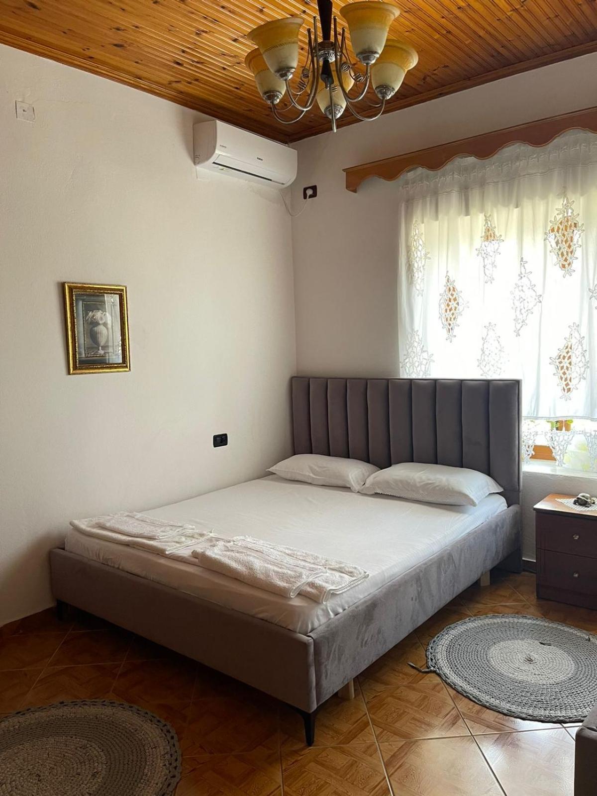 Guest House Lengo Gjirokastër Esterno foto